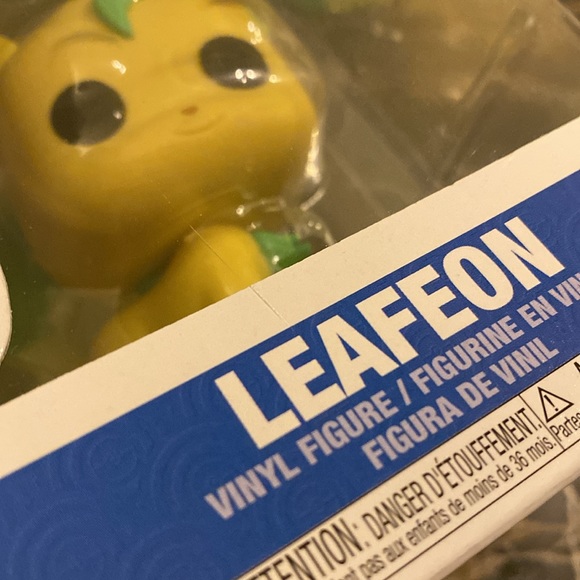 Leafeon Pokemon Funko Pop (866) - Lightly Used with Original Box - Picture 11 of 15